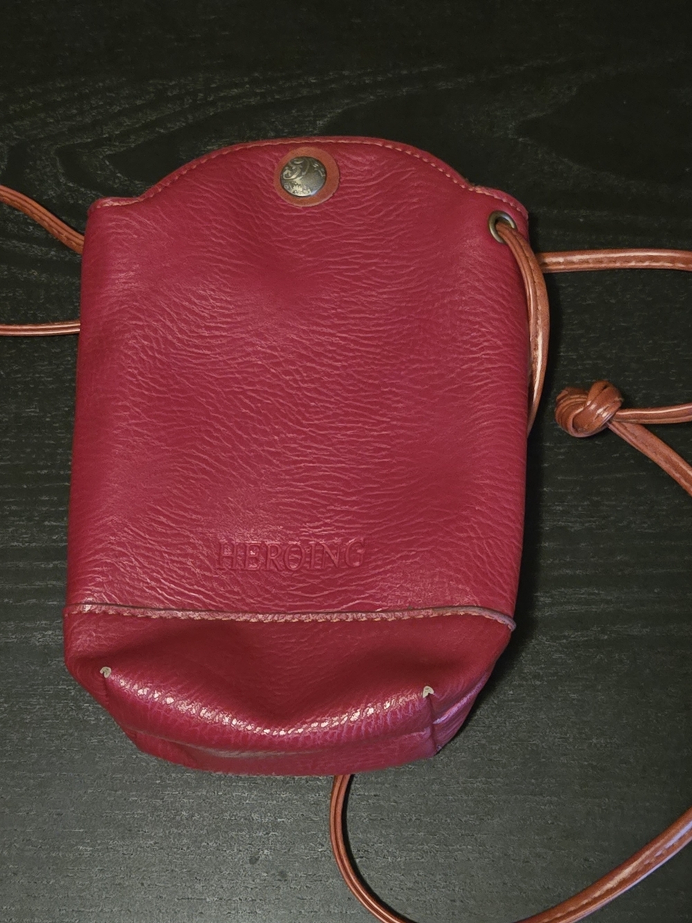 Heroing Brand Vintage Italian Leather Red Pouch w/Chestnut Strap. Y2K. EC.